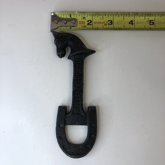 Vintage 6" Heavy Cast Iron Horse Head With Horseshoe Bottle Opener Patina - Picture 5 of 6